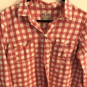 Old Navy Red and white checkered button down blouse women's size large